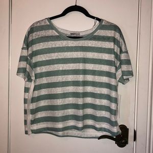 NWT Sportelle size Lg cropped top